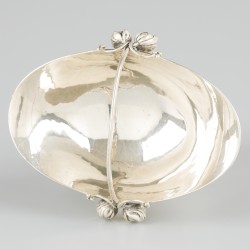 Zoutkelder (Kopenhagen, Georg Jensen nr. 235A, 1933-1944) zilver.