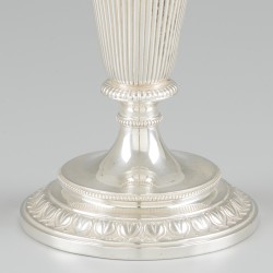 Herdenkingsbokaal / -vaas zilver.