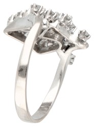 18 kt. Witgouden entourage ring bezet met ca. 0.84 ct. diamant.