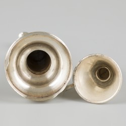 2-delig lot flacontrechters zilver.