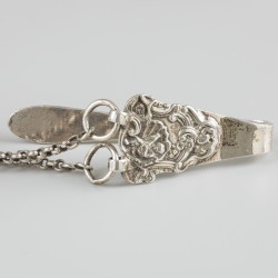 Rokhaak met chatelaine speldenkussen zilver.