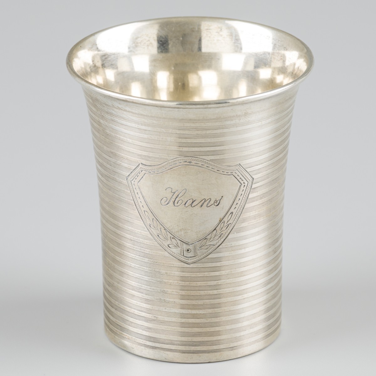 Drinkbeker zilver.
