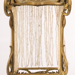 Een verguld bronzen Art Nouveau boudoir lantaarntje met pailletten, Frankrijk, vroeg 20e eeuw.