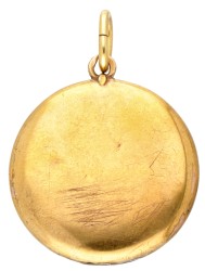 Antieke 18 kt. geelgouden gegraveerde medaillon hanger bezet met natuurlijk robijn.