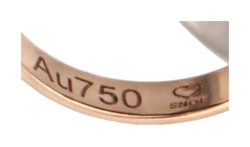 Cartier 18 kt. tricolor gouden 'Trinity' armband met een zwart koord.