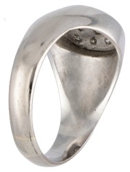 18 kt. Witgouden ring bezet met ca. 0.30 ct. diamant.