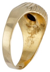 18 kt. Bicolor gouden ring bezet met ca. 0.29 ct. saffier.