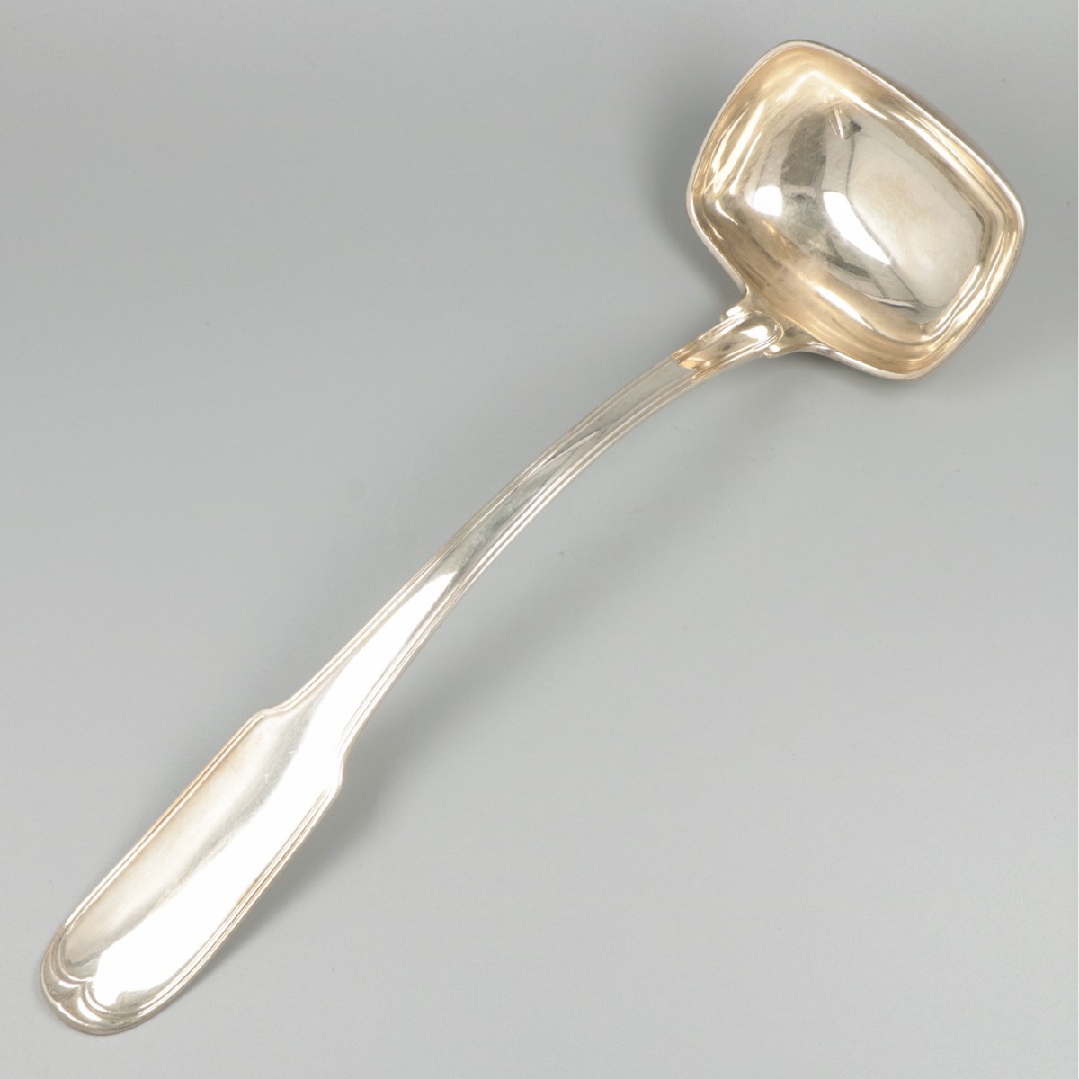 Soeplouche zilver.