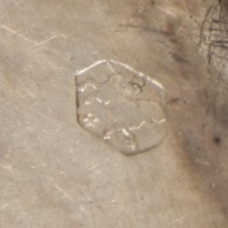 Pepermuntdoosje zilver.