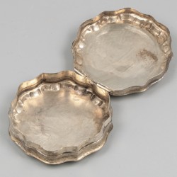 Pepermuntdoosje zilver.