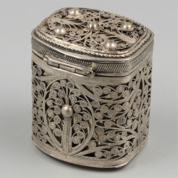 Lodereindoosje zilver.