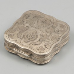 Pepermuntdoosje zilver.
