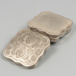 Pepermuntdoosje zilver.