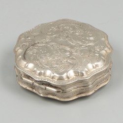 Pepermuntdoosje zilver.