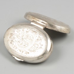 Pepermuntdoosje zilver.