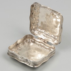 Pepermuntdoosje zilver.