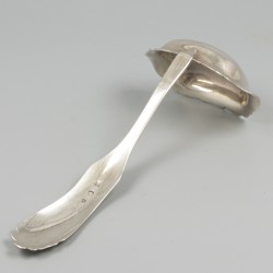 Sauslepel zilver.