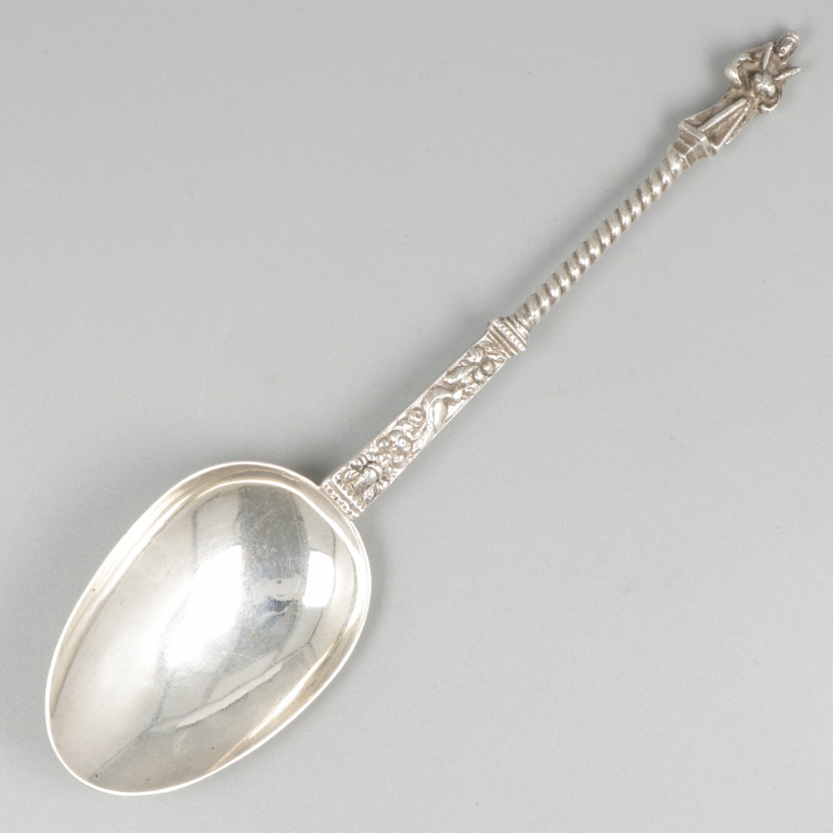 Gelegenheidslepel zilver.
