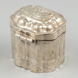 Lodereindoosje zilver.