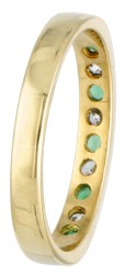 18 kt. Geelgouden rijring bezet met ca. 0.18 ct. smaragd en strass-stenen. 
