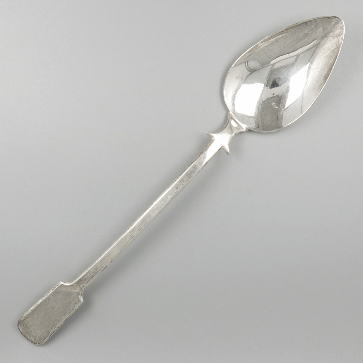 Groot model brijlepel (Malta, 18e eeuw?) zilver.