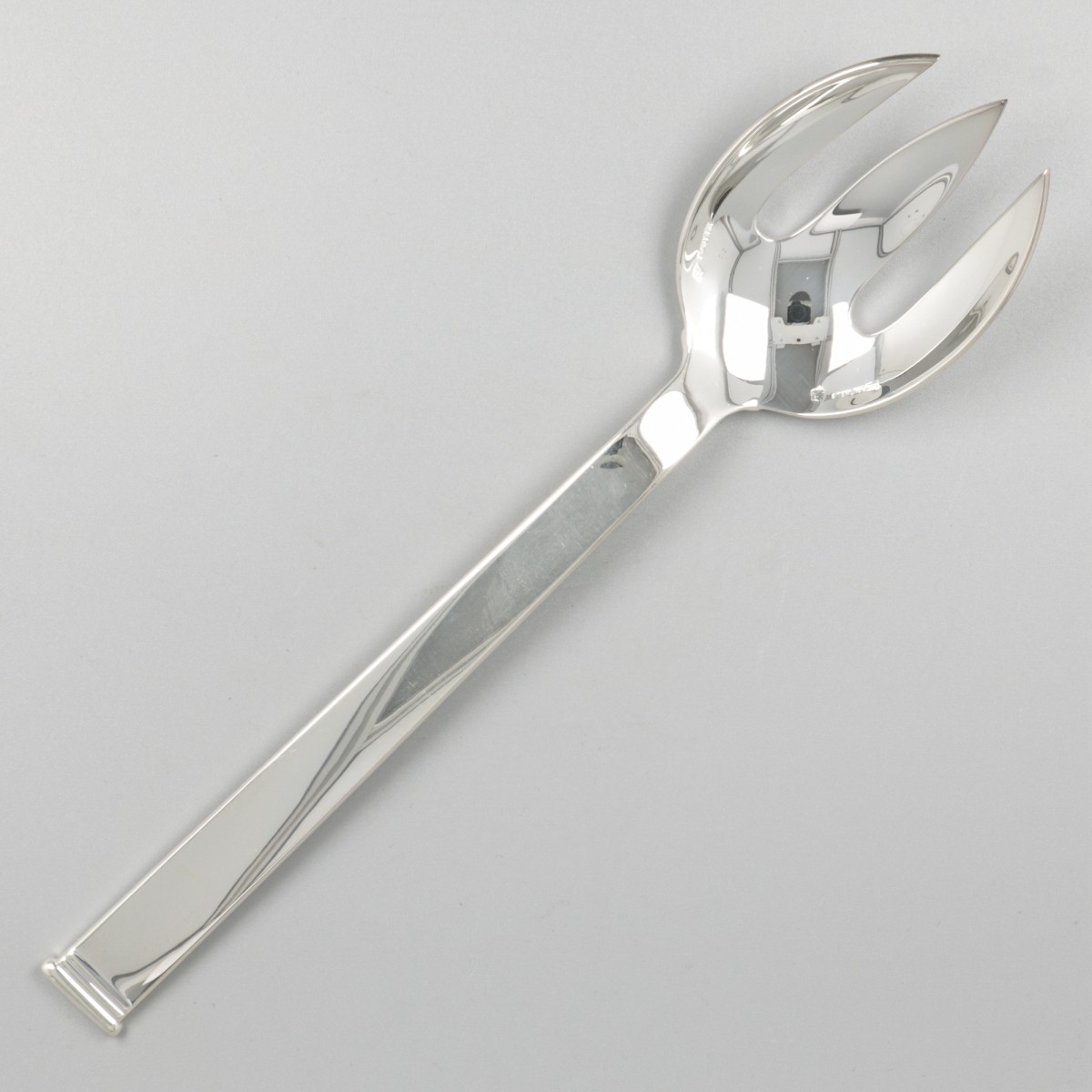 Salade serveervork Christofle Sterling, model Commodore, zilver.