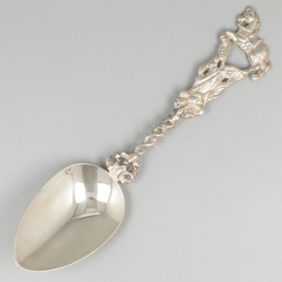 Gelegenheidslepel zilver.