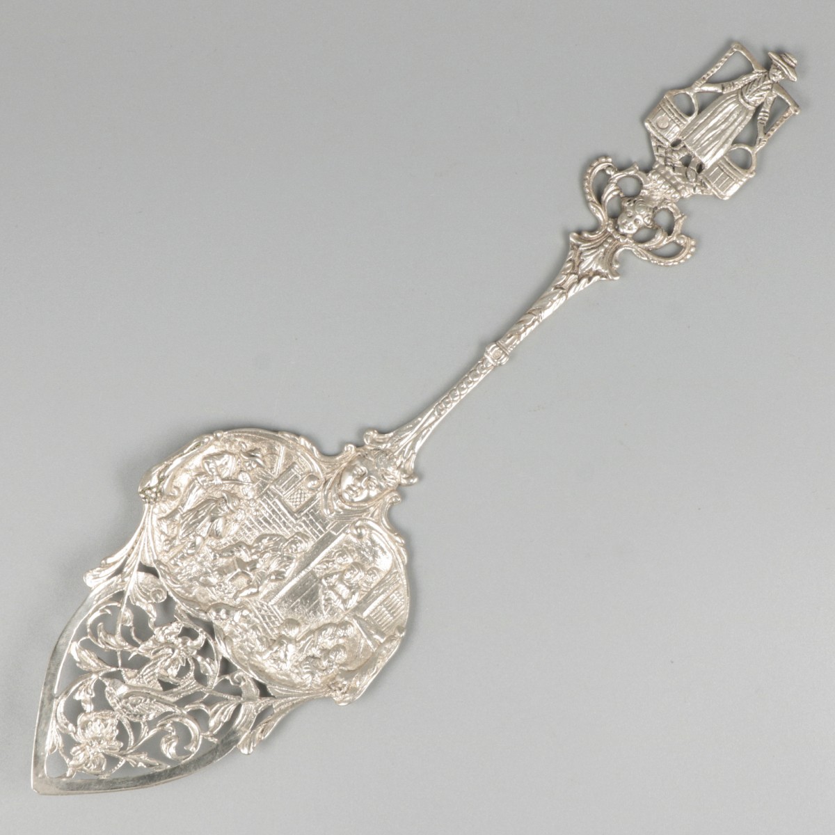 Gelegenheids-taartschep zilver.