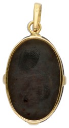 Vintage 20 kt. geelgouden hanger bezet met een hematiet van ca. 14.85 ct.