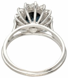 14 kt. Witgouden rozet ring bezet met ca. 0.42 ct. diamant en ca. 1.70 ct. natuurlijke saffier.