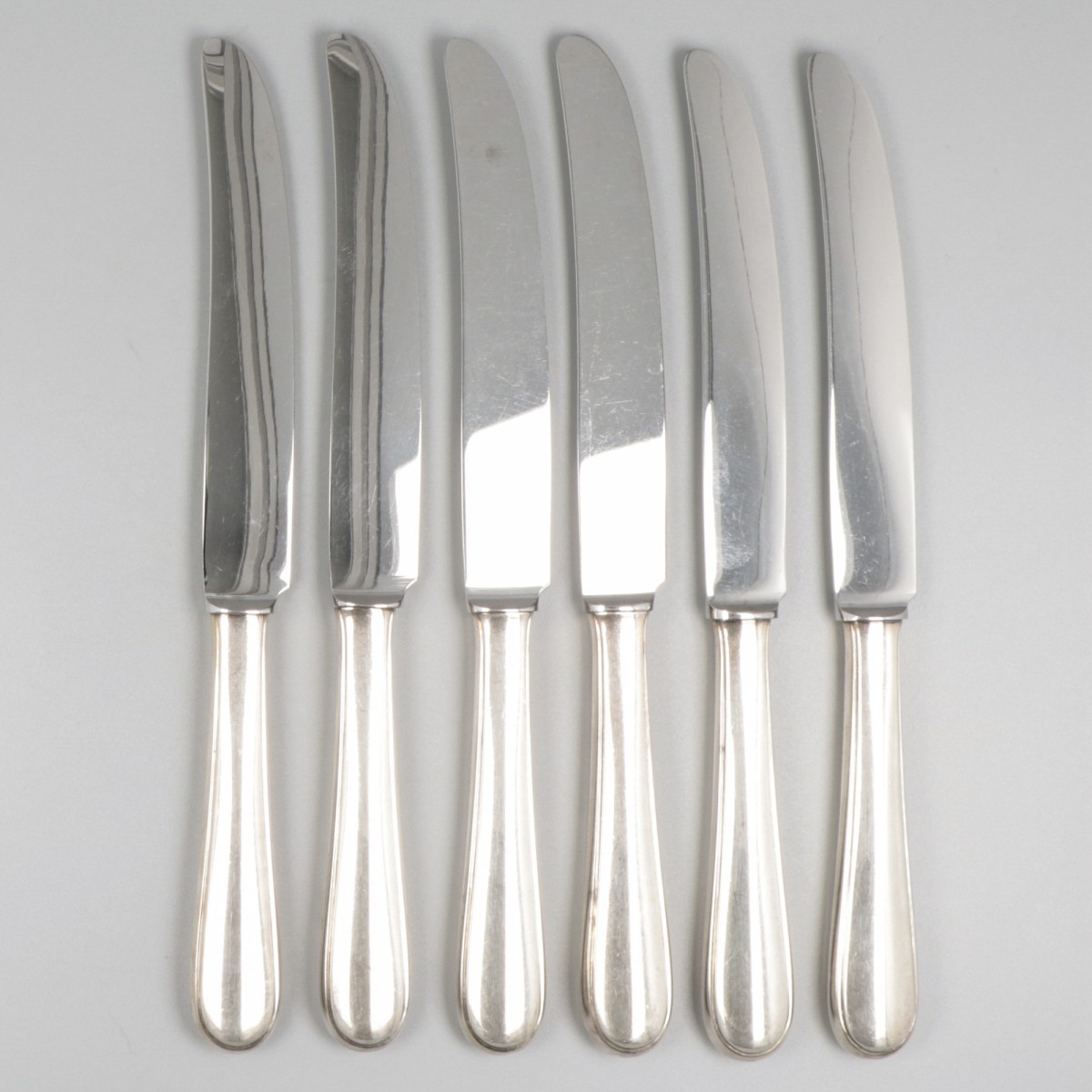 6-delige set dinermessen zilver.