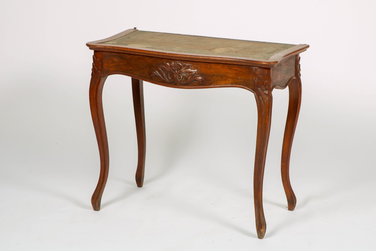 Een mahoniehouten side-table, Holland, 20e eeuw.