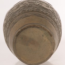 Een bronzen vaas, China, 1e helft 20e eeuw.