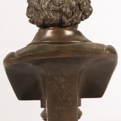 Een bronzen buste van Beethoven, begin 20e eeuw.