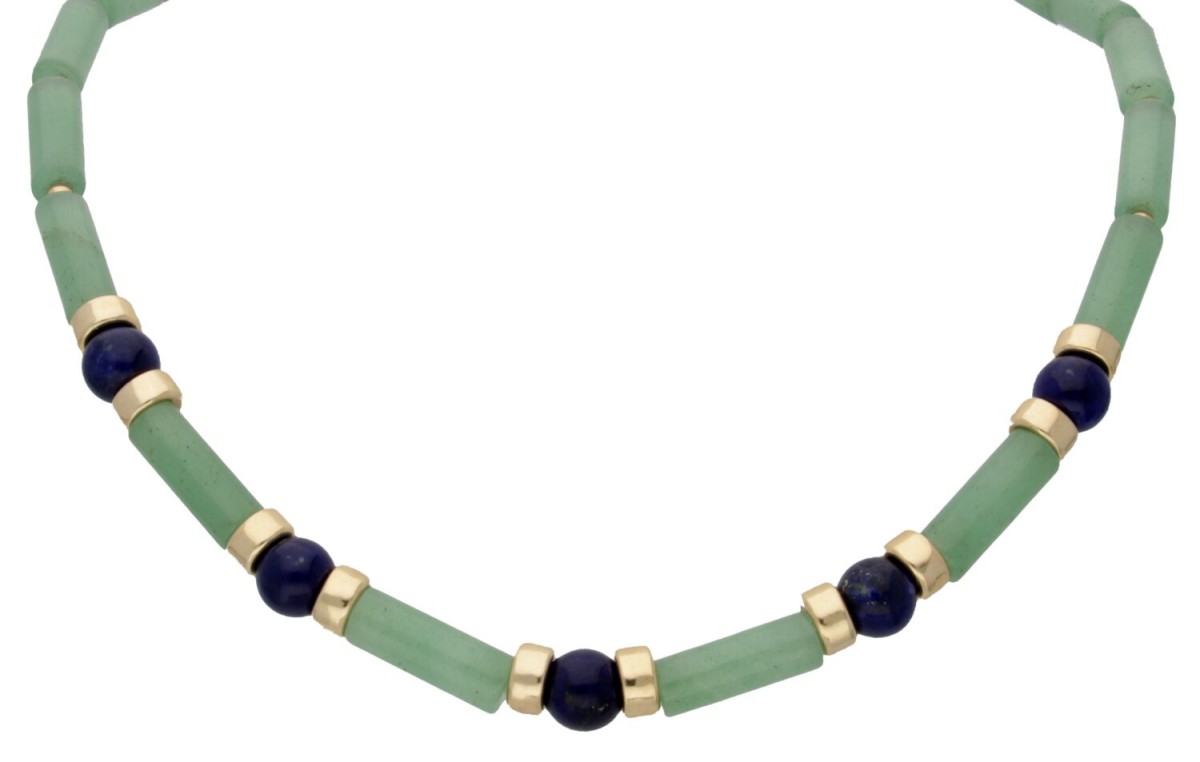 Geelgouden vintage collier bezet met lapis lazuli en aventurijn.