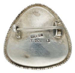 Sterling zilveren broche voorzien van handgeschilderde plaquette van een vogel.