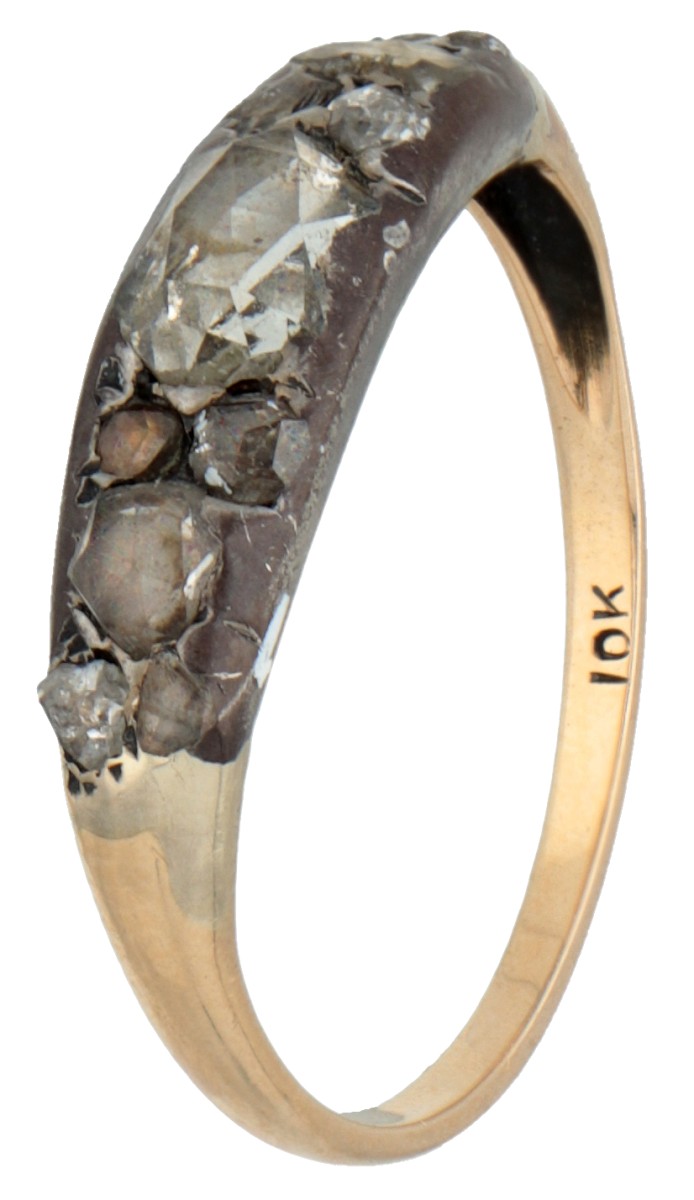 Antieke BWG 10 kt. bicolor gouden ring bezet met diamant.