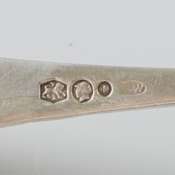12-delige set thee- / koffielepels zilver.