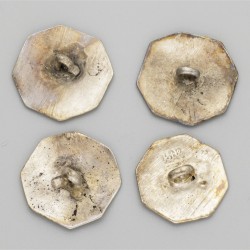 4-delig lot knopen met ruitertjes (Nederland, Meppel, Benjamin Boomsma 1782-1809 & Remmelt van der Wolde 1790-1811) zilver.