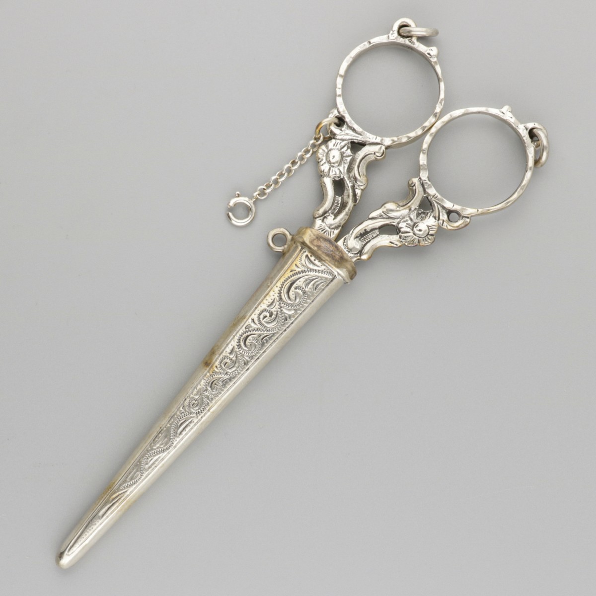Schaar met schede zilver.