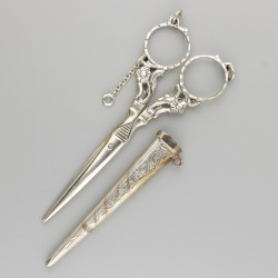Schaar met schede zilver.