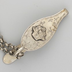 Fourniturenschaar met chatelaineketting en rokhaak zilver.