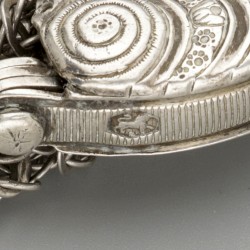 Beugelbeurs (1850) zilver.