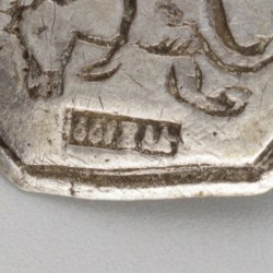 5-delig lot knopen met ruitertjes (o.a. Nederland, Meppel, Gerrit Boomsma 1744-1788) zilver.
