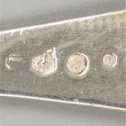 Gembercouvert zilver.
