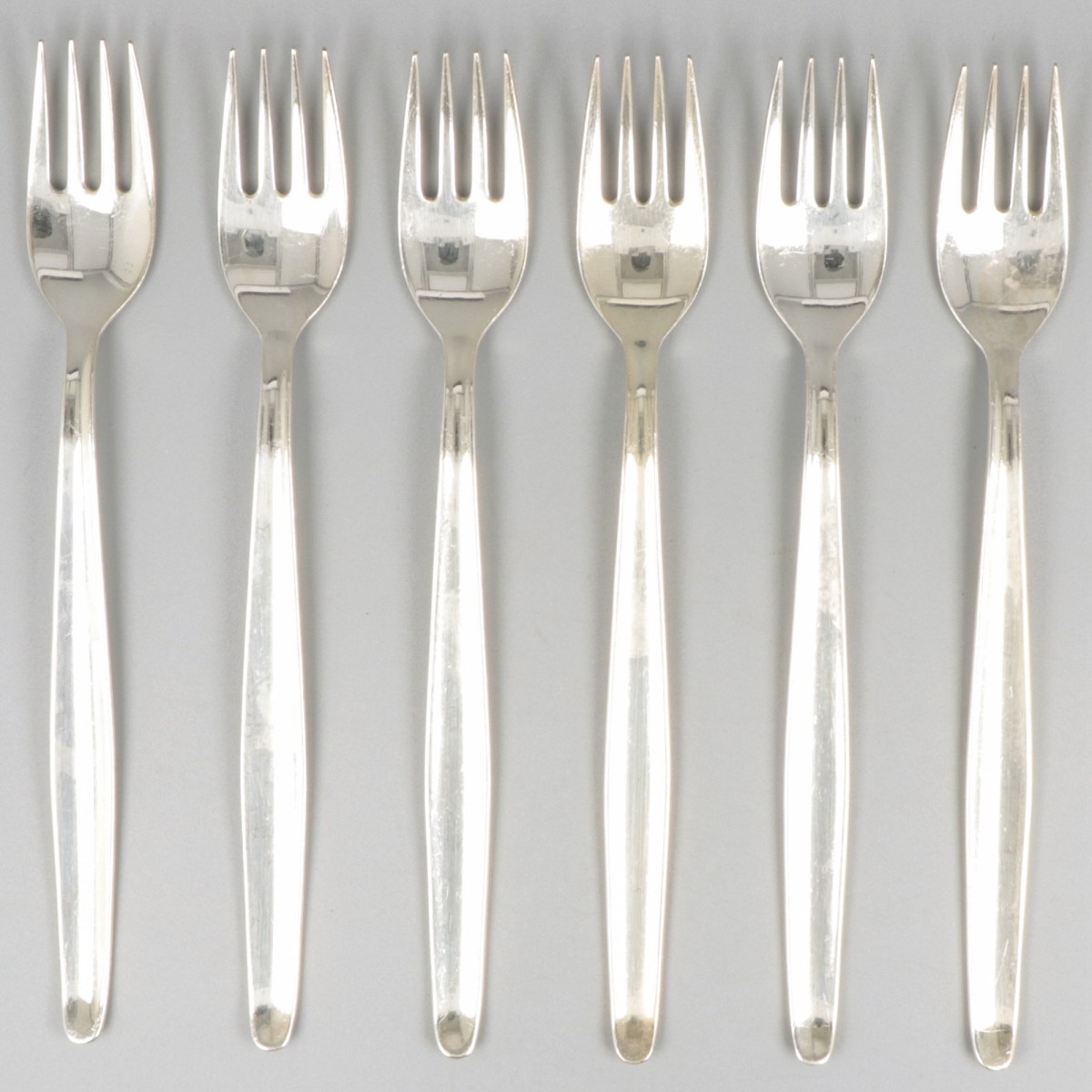 6-delige set dinervorken ''model Jeunesse'' zilver.