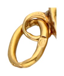 Antieke 14 kt. bicolor gouden 'lucky number 13' hanger bezet met diamant en synthetische robijn.