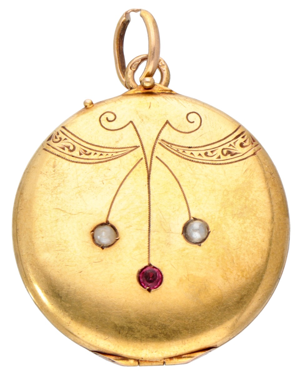 Antieke 14 kt. geelgouden medaillon hanger bezet met een strass steen en zaadparels.