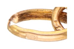 Antieke 14 kt. geelgouden medaillon hanger bezet met een strass steen en zaadparels.