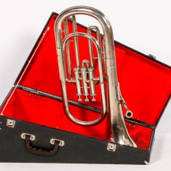 Een trombone in origineel foedraal, 20e eeuw.